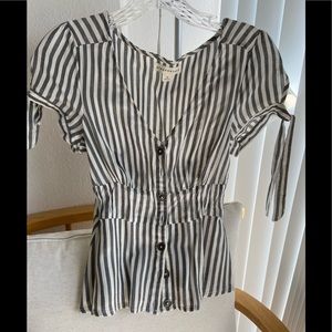 Aeropostale stripped tie sleeves top XS